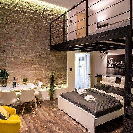 Very Stylish And Fresh Studio Home In The Center Budapest Bagian luar foto